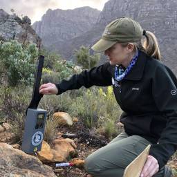 07-servicing-camera-traps_original